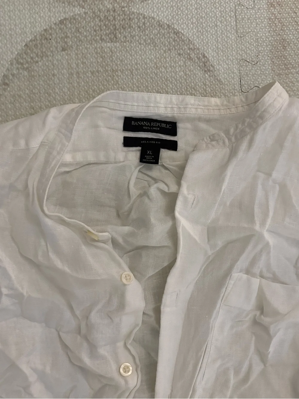 Oversize Style Banana Republic White Men's Button-Down Linen Shirt